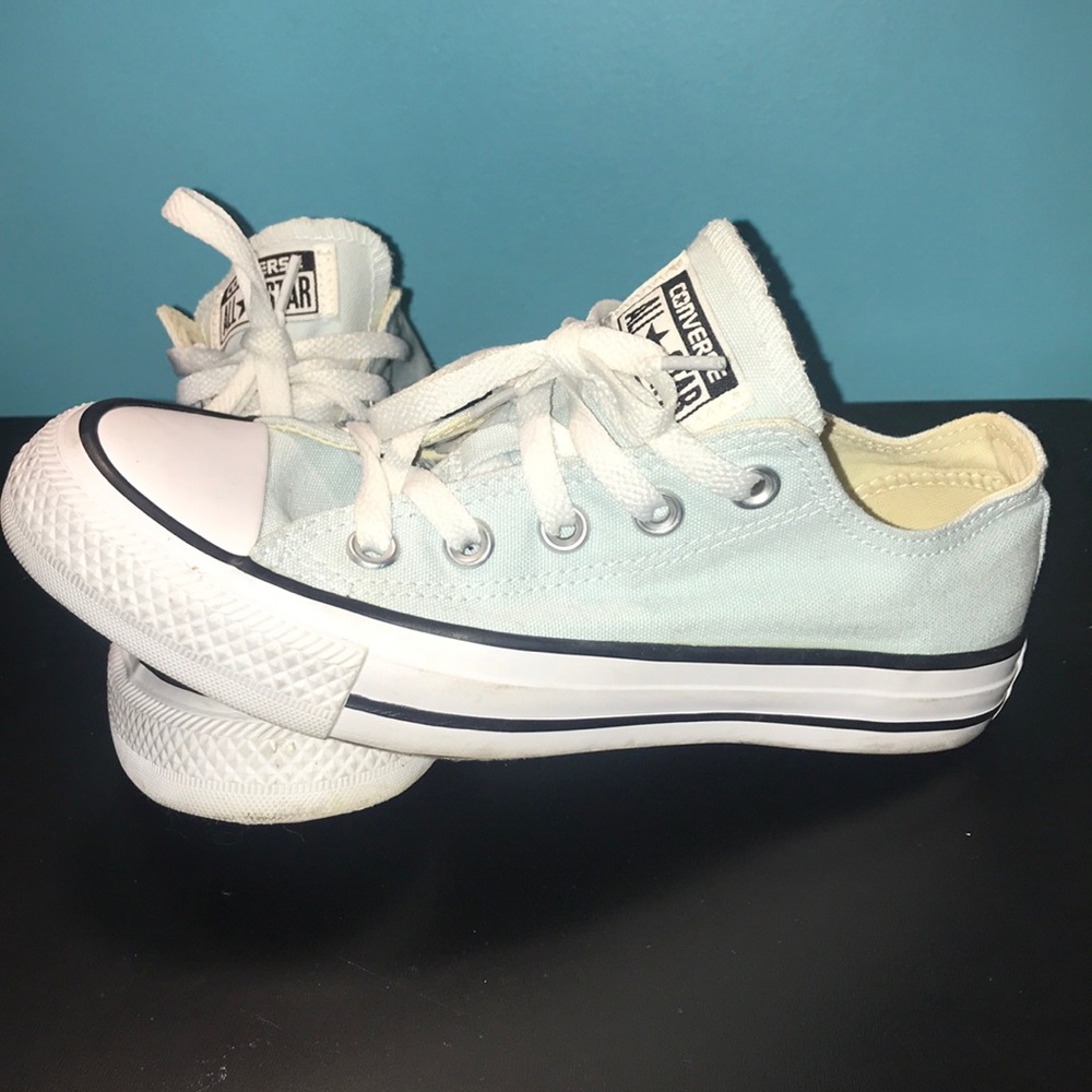 Converse - Picture 2 of 3
